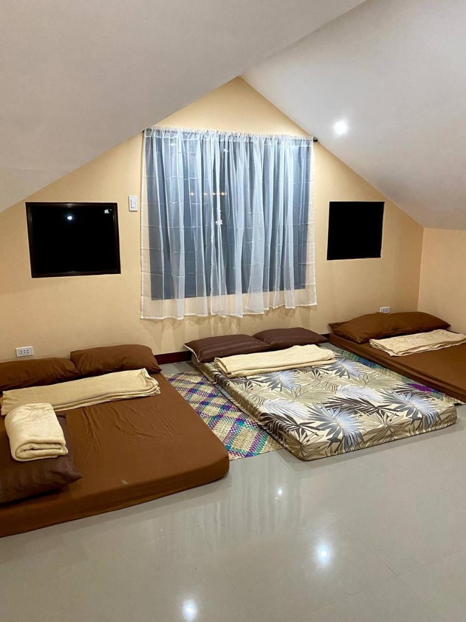 Moalboal Panagsama Beach Topbudz Hostel Luaran gambar